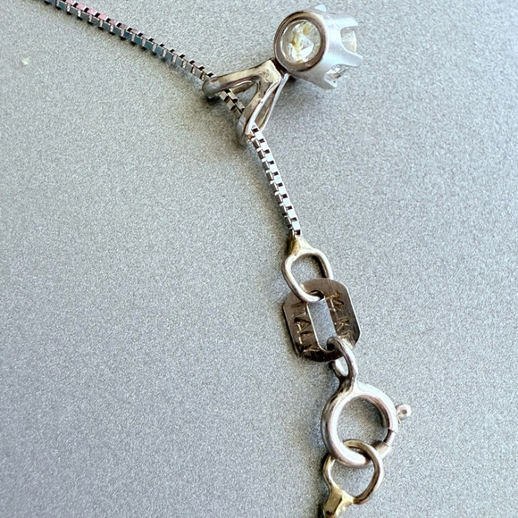 14K Solid White Gold .19ct Round Earth Mined Diamond Solitaire Pendant Necklace - Picture 4 of 7